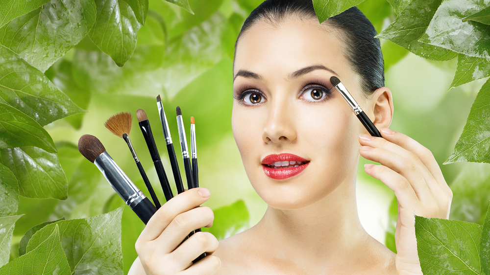Quality Beauty Products For Women: Be Presentable And Smells Good!